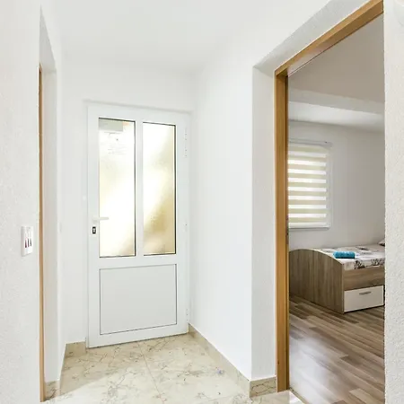 Appartement By The Sea Mastrinka, Ciovo - 22956 Trogir