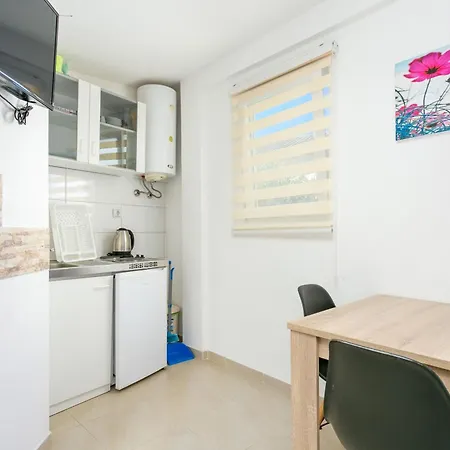 Apartamento By The Sea Mastrinka, Ciovo - 22956 *